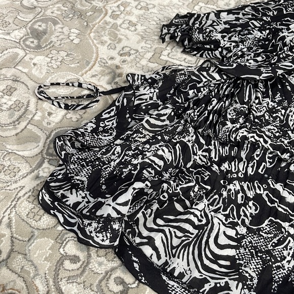 NOTATIONS sheer tie on black and white top/cover up cardigan size L - Picture 4 of 7